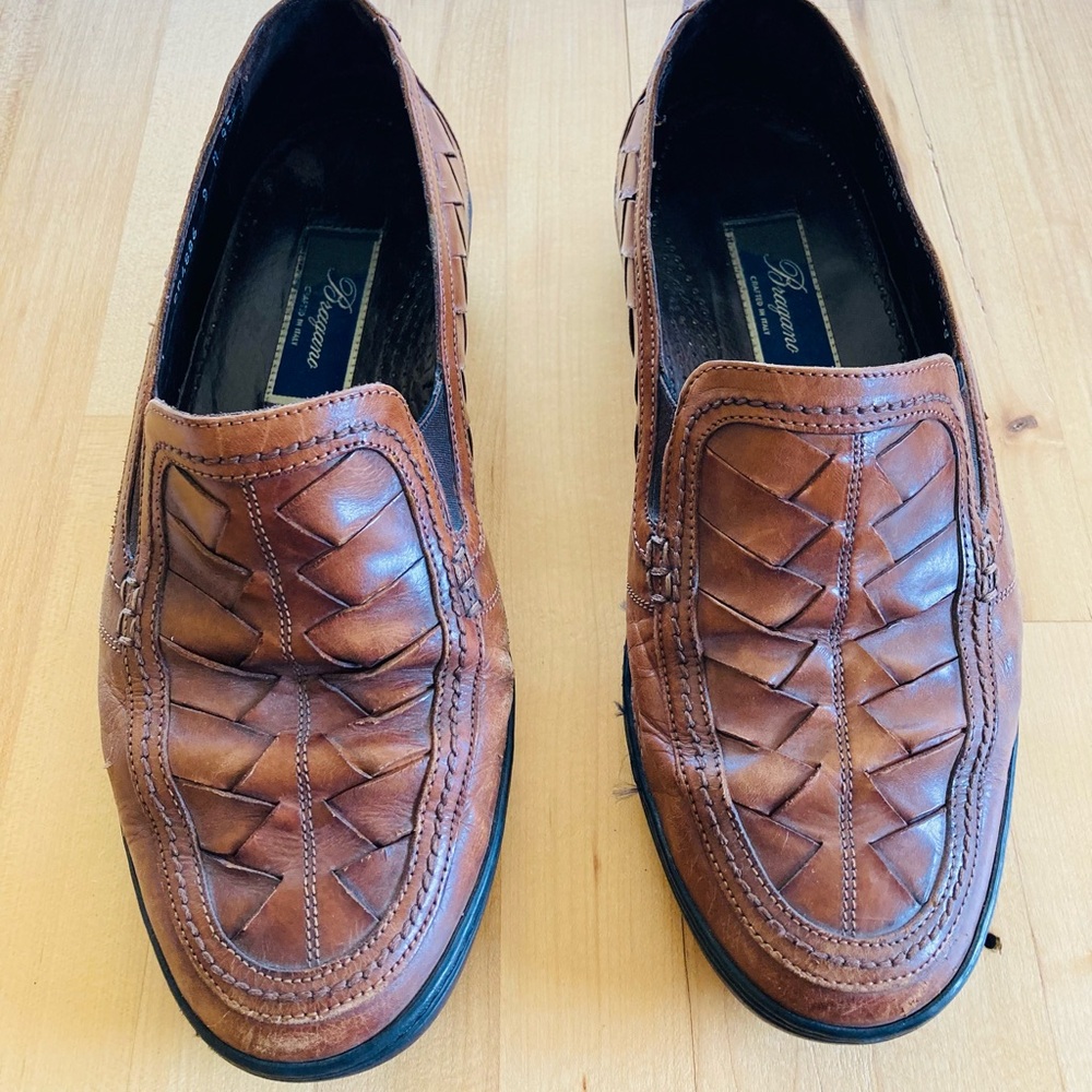 Genuine Bragamo brown real leather men’s dress shoes/slip ones made in Italy.
